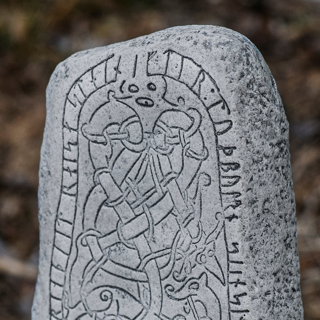 Runestones - Runestone, Nastastenen - Grimfrost.com