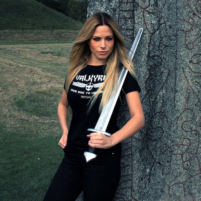 T-shirts - Women's Shirt, Valkyrie, Black - Grimfrost.com