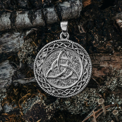 Pendants - Triquetra Pendant, Silver - Grimfrost.com