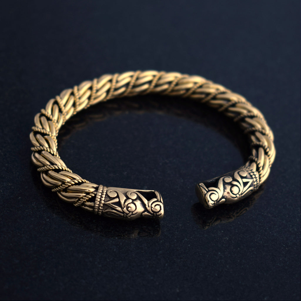 Gotland Dragon Armring, Bronze