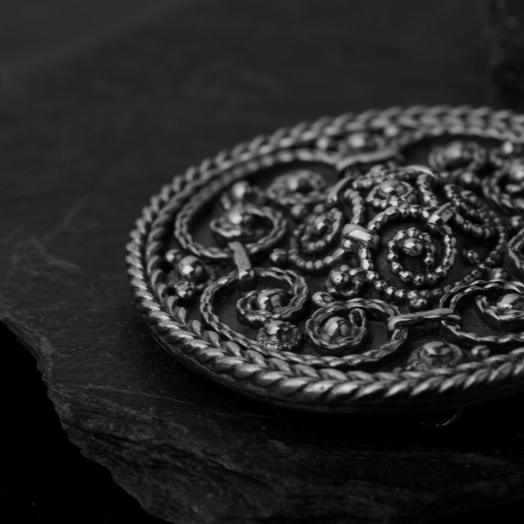 Premium Filigree Brooch, Silver